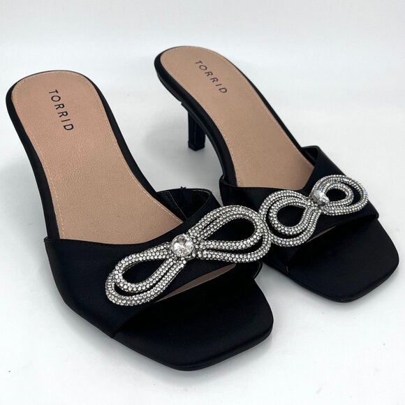 New Torrid Black Rhinestone Bow Kitten Heel - SIze 8WW - Picture 1 of 10